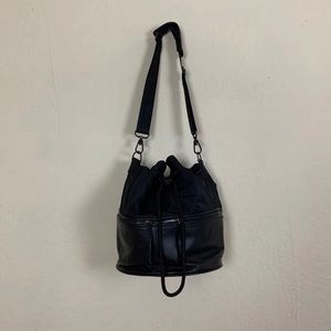 Lululemon bucket bag